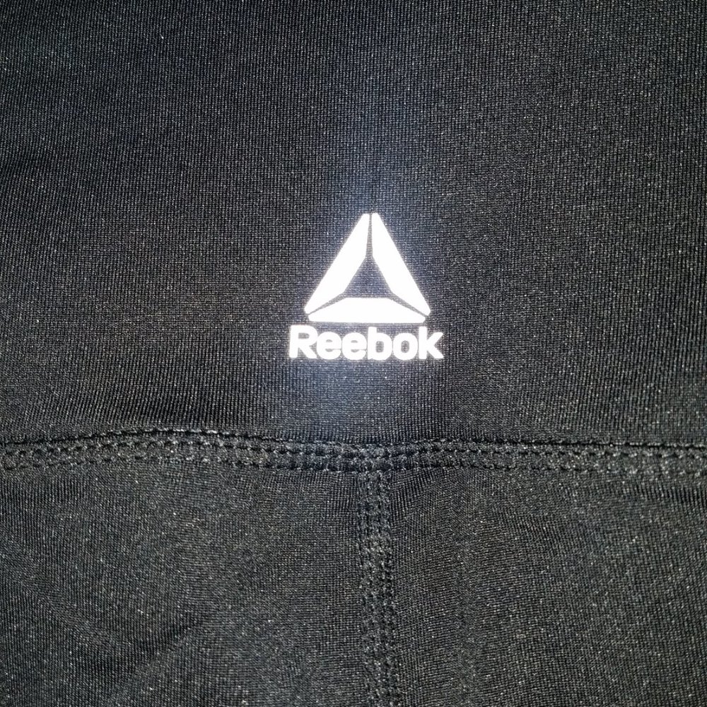NEW Reebok High Rise Capri Legging SMALL - Picture 6 of 15